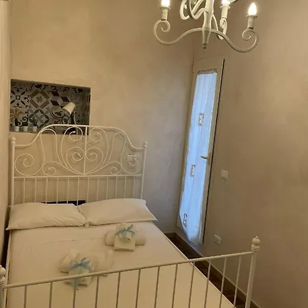 Apartment 1 *